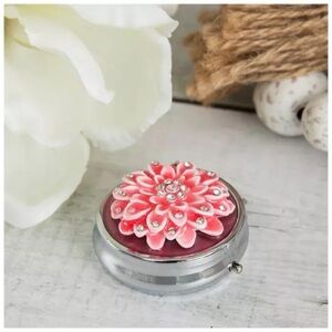 New! Pink Flower Rhinestone Keepsake Box NWT